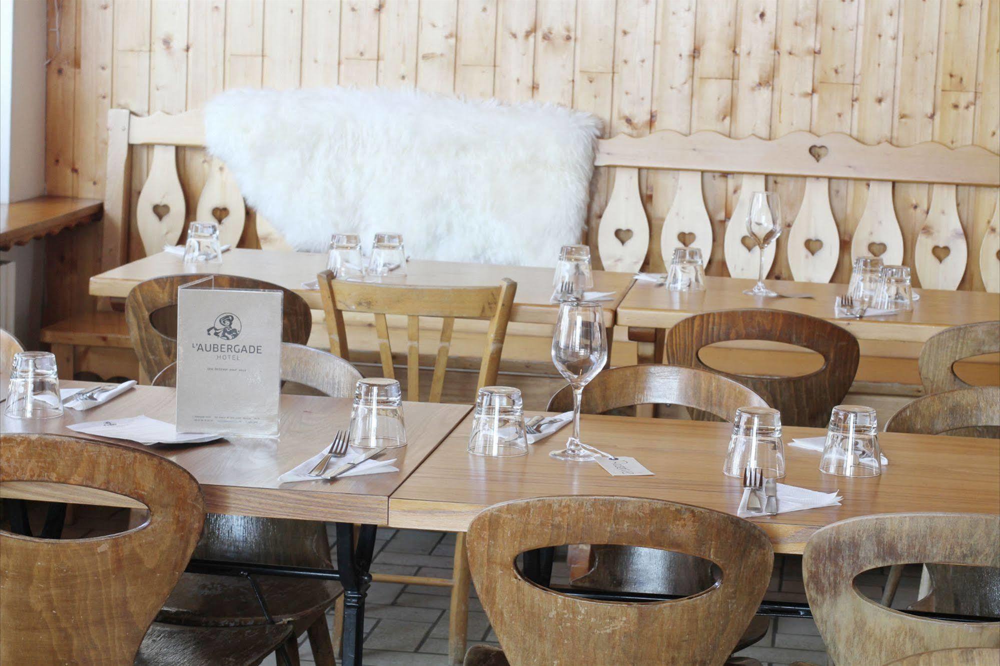 Hotel L'Aubergade Morzine Bagian luar foto