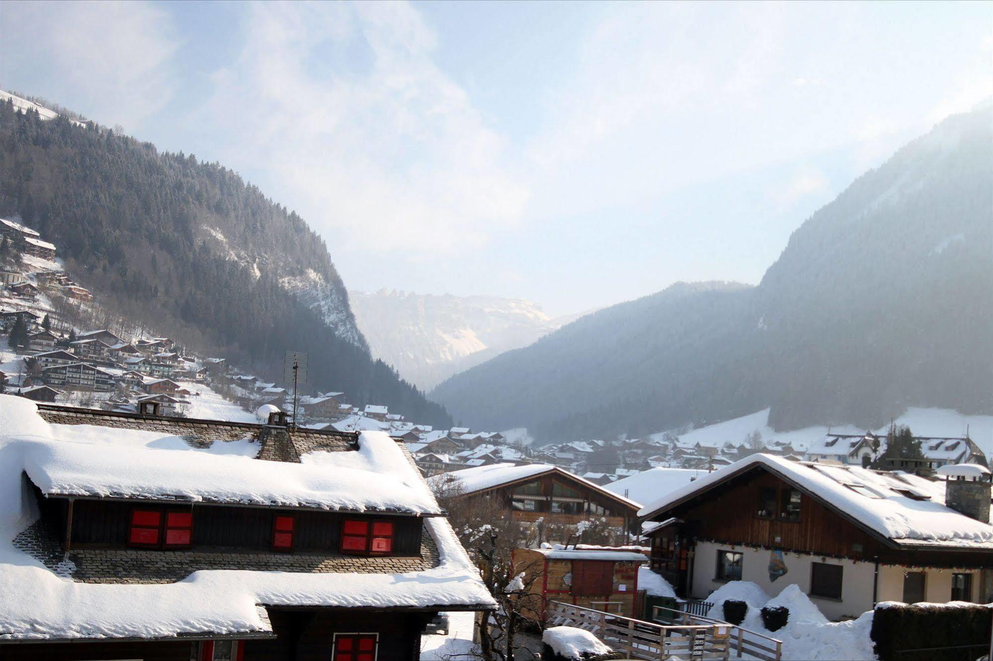 Hotel L'Aubergade Morzine Bagian luar foto